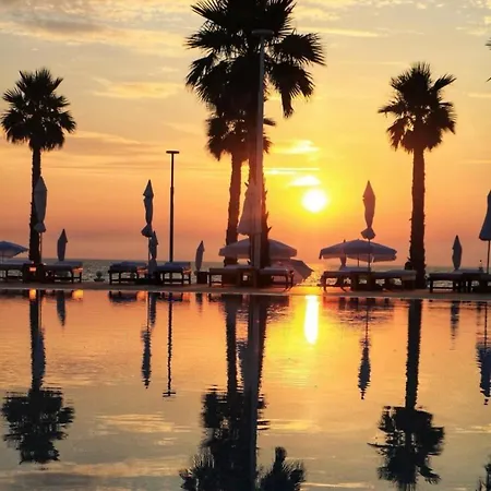 Ohanas Escape Apartman *